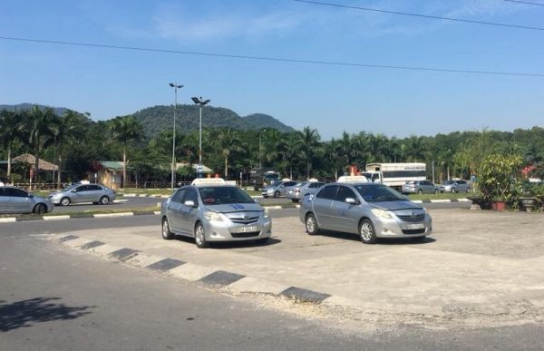 thi bằng lái xe b2, bằng lái xe b2, bằng lái xe b2 lái được xe gì, bằng lái xe b2 chạy được xe gì, bằng lái xe b2 là gì, bằng lái xe b2 có thời hạn bao lâu, thi bằng lái xe b2 bao nhiêu tiền, 18 đề thi bằng lái xe b2, học lái xe b2, học lái xe, học lái xe ô tô, học lái xe b1, học lái xe bằng c