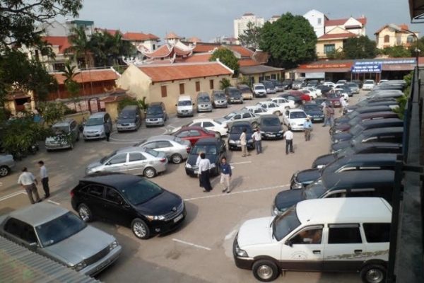 thi bằng lái xe b2, bằng lái xe b2, bằng lái xe b2 lái được xe gì, bằng lái xe b2 chạy được xe gì, bằng lái xe b2 là gì, bằng lái xe b2 có thời hạn bao lâu, thi bằng lái xe b2 bao nhiêu tiền, 18 đề thi bằng lái xe b2, học lái xe b2, học lái xe, học lái xe ô tô, học lái xe b1, học lái xe bằng c