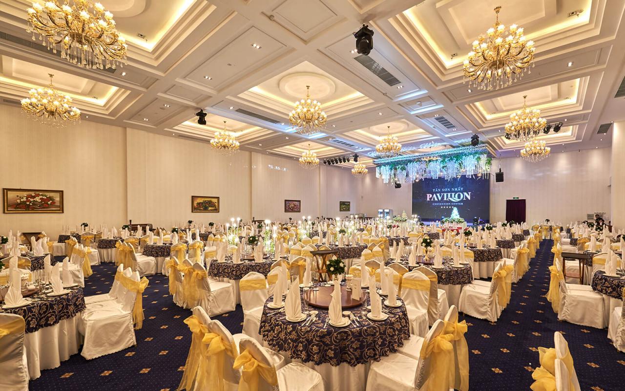 ĐIỀU HÒA TRUNG TÂM CHO NHÀ HÀNG - THI CÔNG ĐIỀU HÒA TRUNG TÂM CHO NHÀ HÀNG