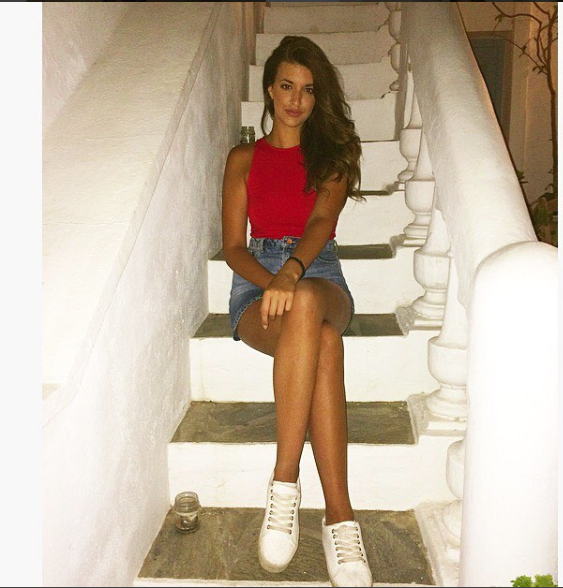 Hình ảnh bạn gái của anh ấy, người có tên là Maria Tzigkou.