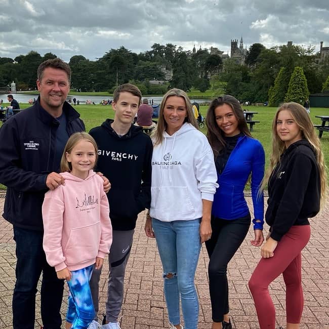 Michael Owen-Bio, Sự nghiệp, Giá trị ròng, Chiều cao, Đã kết hôn, Sự thật